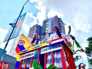 Desfile de Bienvenida de las Reinas 67 Feria de Manizales