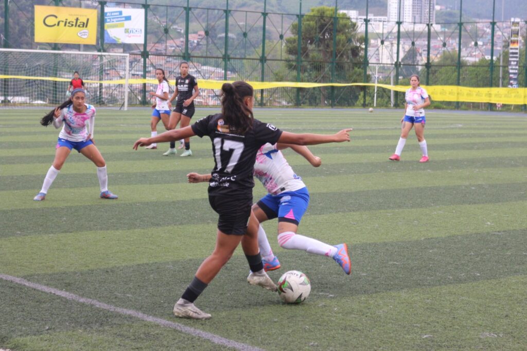 Goles y clasificados dejó la segunda fecha del séptimo Torneo Nacional de Fútbol Femenino