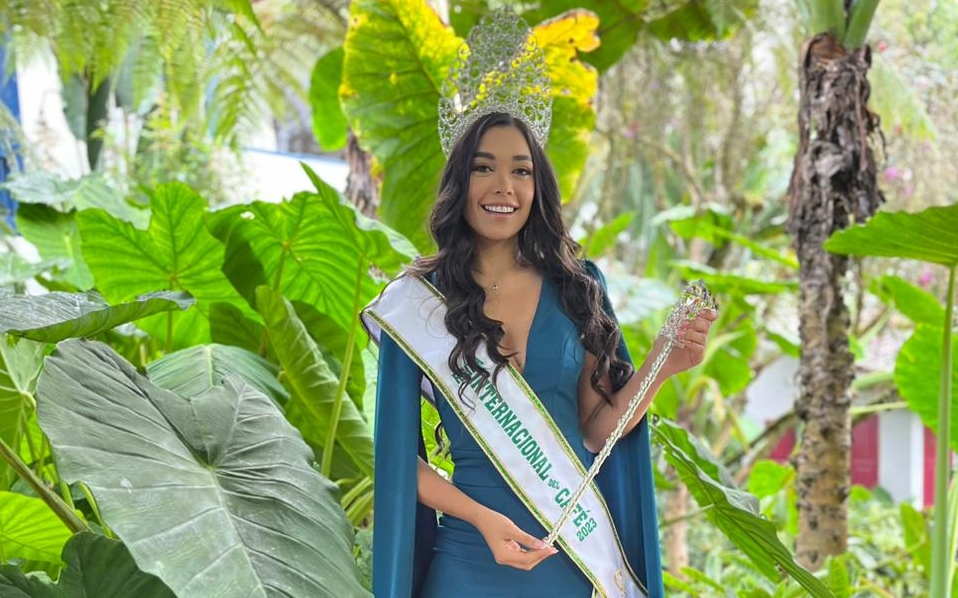 Isabella Bermúdez Nieto, señorita Colombia, fue coronada como la Reina Internacional del Café 2023