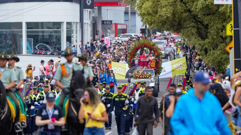 Desfile Carretas del Rocío 52 Reinando Internacional del Café 67 Feria de Manizales 2024