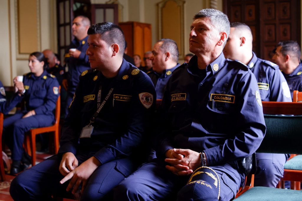 Fortalecer los bomberos oficiales y voluntarios para afrontar emergencias, la meta de Caldas para este cuatrienio