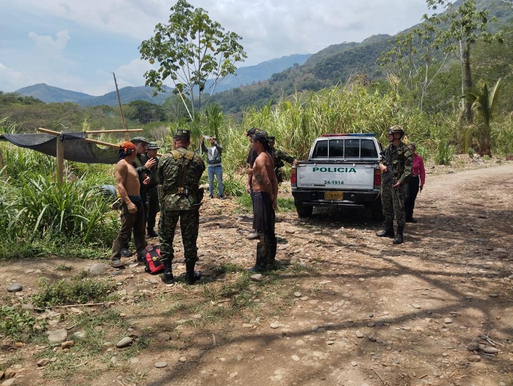 Ejército Nacional captura a nueve personas por minería ilegal en el municipio de Riosucio, Caldas