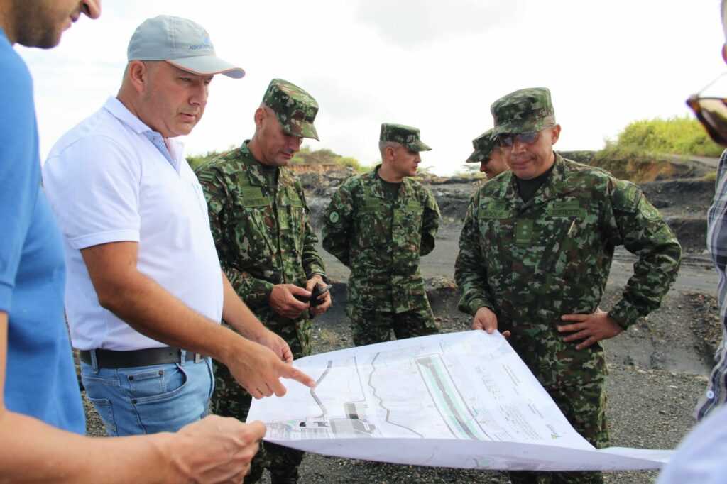 Ingenieros militares visitaron las obras de Aerocafé: Avanzan gestiones para consolidar una posible cooperación del Ejército en el proyecto