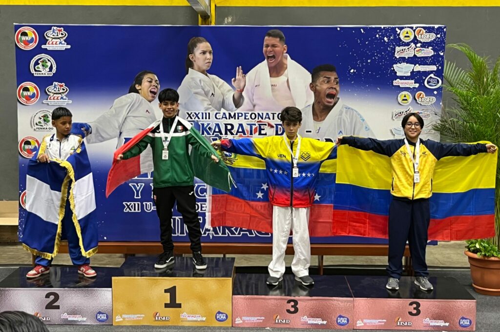 Karatecas de Caldas se subieron al podio con la Selección Colombia