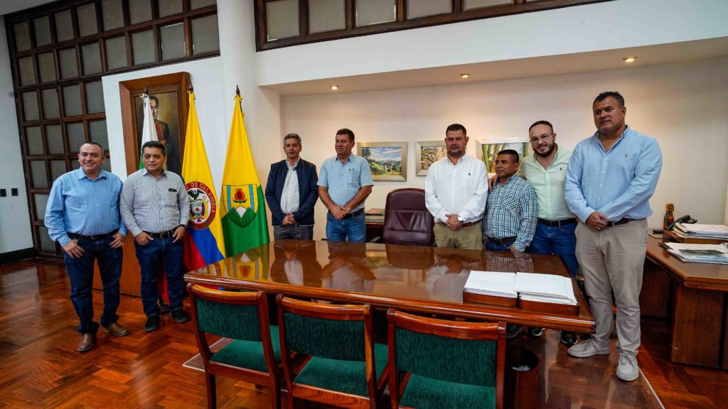 Caldas y Guatemala estrechan vínculos luego de visita de alcaldes y representantes de la Mancomunidad Copan Ch’orti’ al departamento