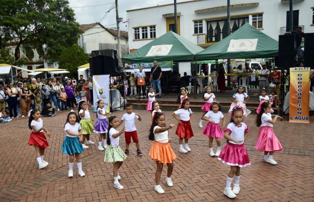 Con la participación de 320 artistas de 4 países, se desarrolló en Riosucio el XIII Encuentro Nacional de Danza y el I Encuentro Internacional de Danza