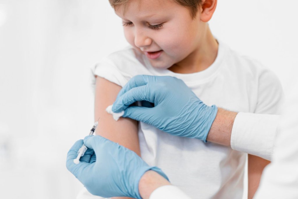 En Caldas preocupa la poca afluencia de vacunación en niños de cinco años, Territorial de Salud pide más apoyo a padres y cuidadores
