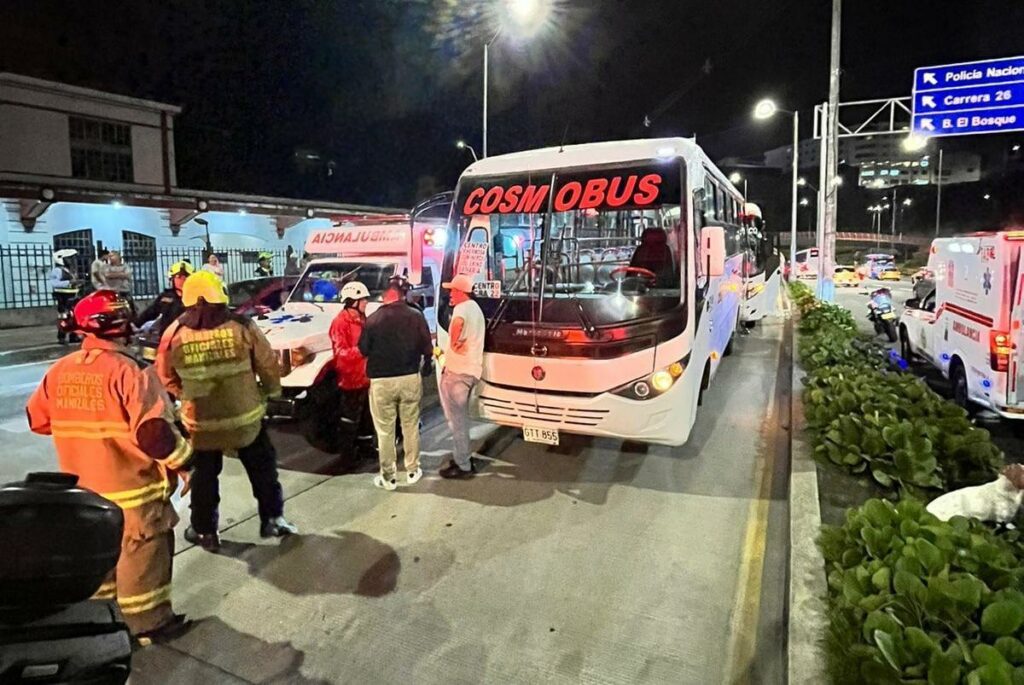 La Unidad de Gestión del Riesgo de Manizales coordinó la atención de la emergencia presentada en un accidente de tránsito