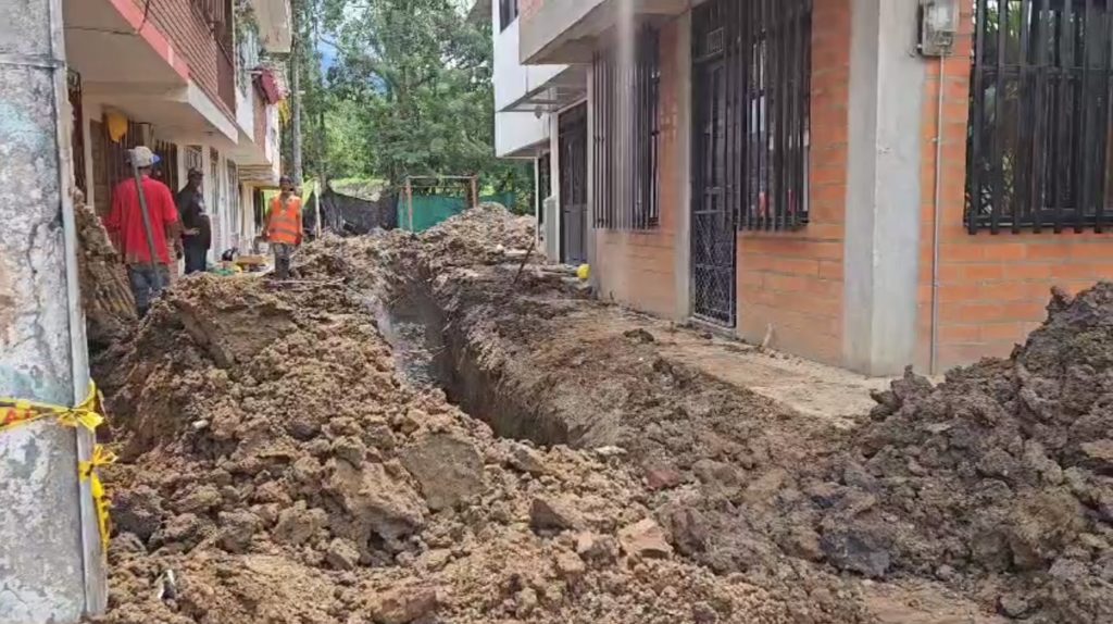 Avanzan las obras de acueducto y alcantarillado con las que el Plan Departamental de Agua busca evitar inundaciones en Viterbo