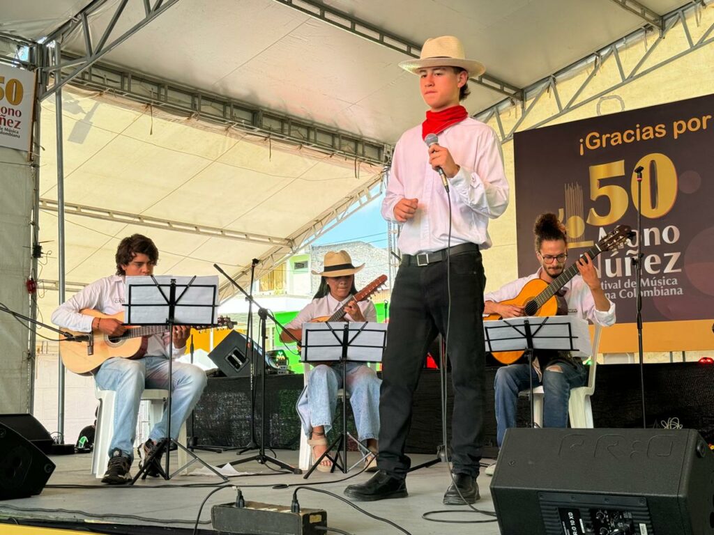 Con una masiva delegación, Caldas dice presente en los 50 años del Festival Mono Núñez que se vive este fin de semana