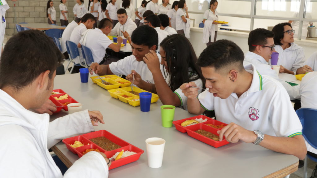 59 mil estudiantes de Caldas tendrán PAE hasta el último día de clases: Departamento recibió más de 6 mil millones para financiar el Programa de Alimentación Escolar