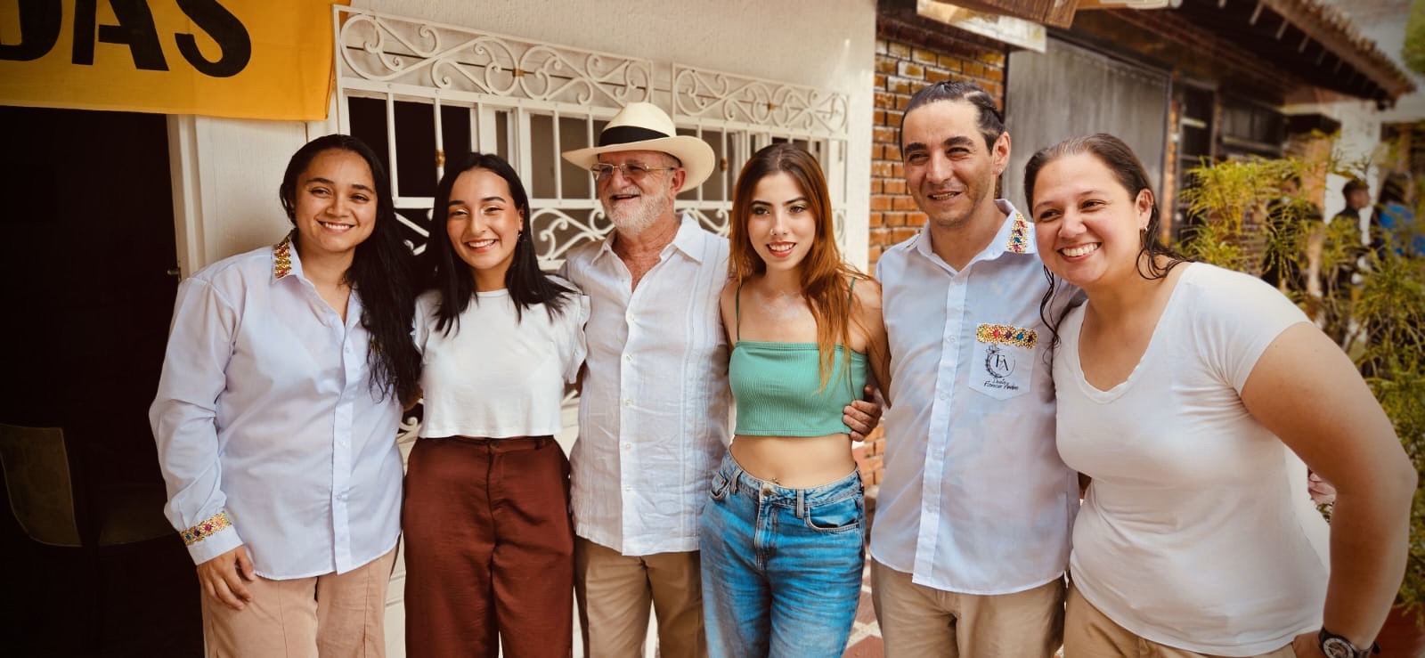 "Florecer Andino" brilla con el Gran Premio Vocal en el Festival Mono Núñez