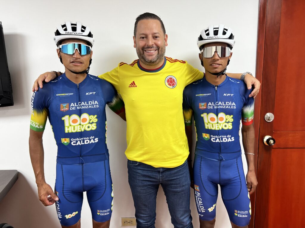 Ganador de etapa, líder de montaña y cuarta posición en la general individual, logros de los ciclistas del equipo apoyado por la Gobernación de Caldas en la Vuelta a Colombia