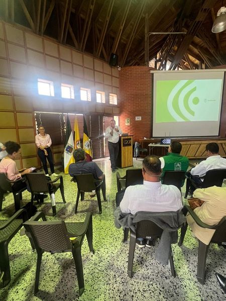 nuestro Director General, Germán Alonso Páez Olaya y su equipo directivo, participan en el taller “Lineamientos para las Autoridades Ambientales en la Producción Sostenible de Aguacate”