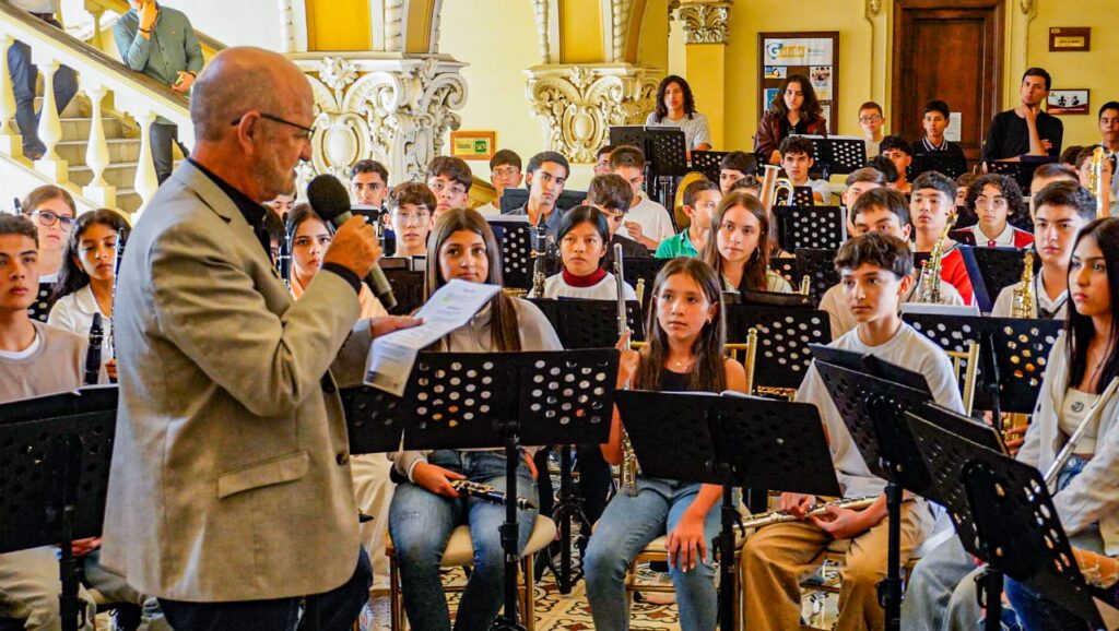 50 estudiantes de la Banda Sinfónica Juvenil representarán a Caldas en los festivales departamentales; 25 de ellos viajarán a intercambio en España