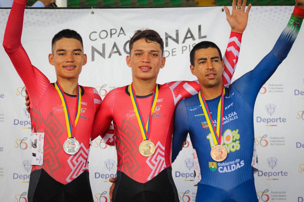 Ciclismo y baloncesto, deportes con los que se siguen dejando en alto los colores de Caldas en competencias nacionales