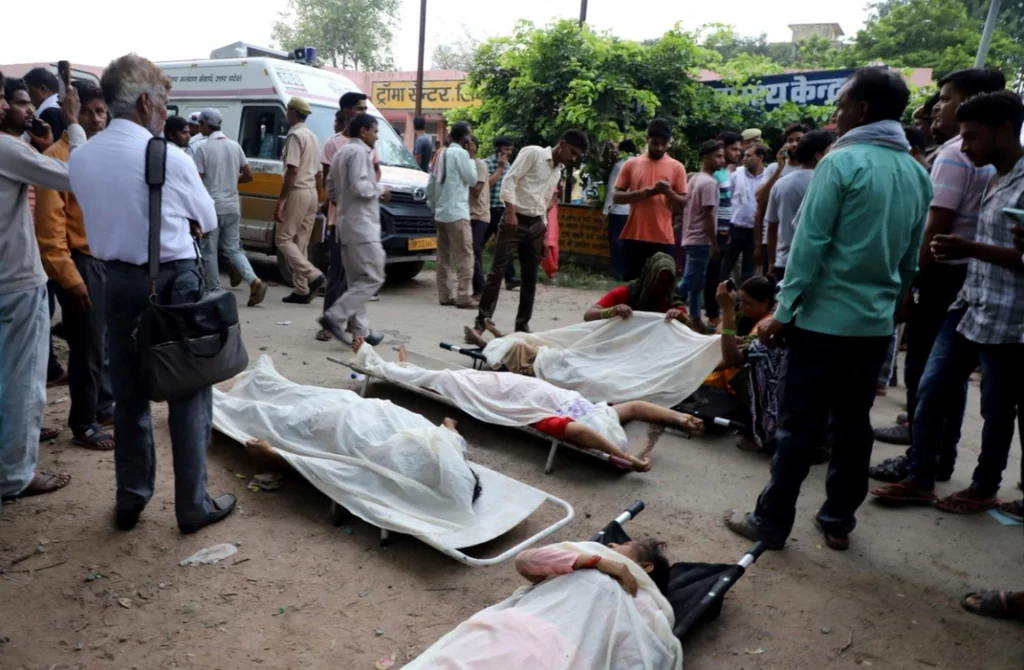 Decenas de muertos en una estampida en la India