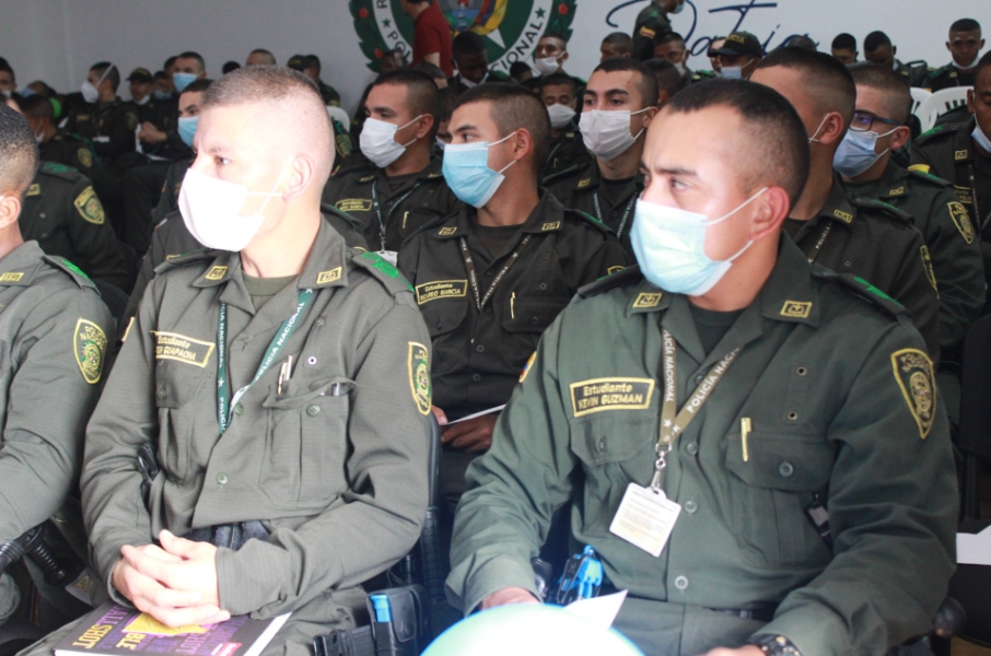 ESAP Caldas capacita a futuros policías en prevención de drogas