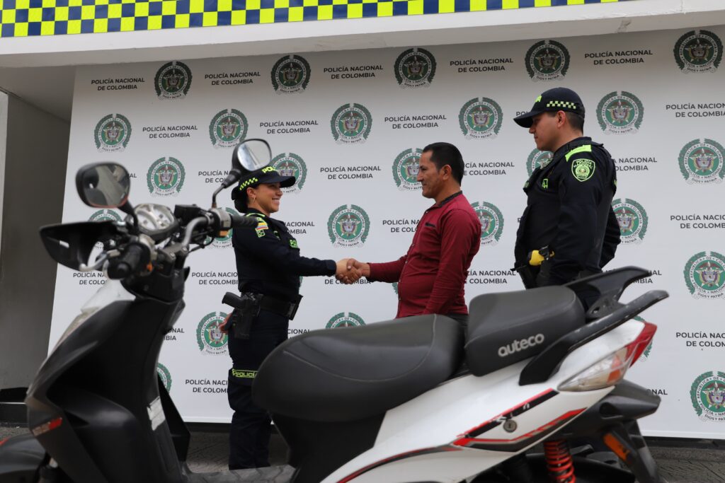 Ejemplo de seguridad comunitaria, Patrulla Vigilancia recupera motocicleta robada rápidamente