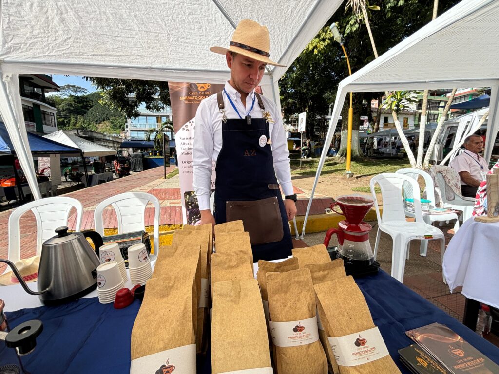 Emprendedores de Origen Caldas destacan con sus productos en la “Feria de Cafés Especiales, Fresno: Tesoro Cafetero”