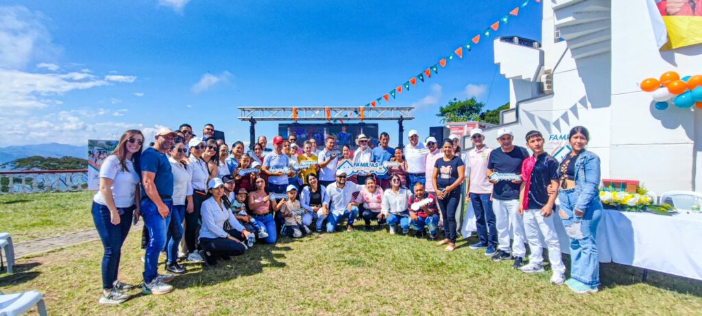 En Belalcázar hay 14 familias más felices con las nuevas viviendas entregadas por la Gobernación de Caldas