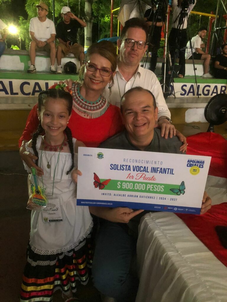 Hermanas Henao Salazar brillan en categorías juvenil e infantil del XXX Festival de Música Andina Colombiana