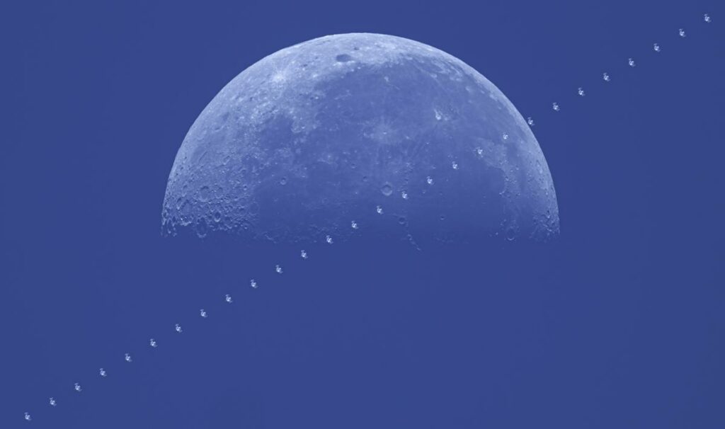 International Space Station Daytime Moon Transit by Kelvin Hennessy
Gold Coast, Queensland, Australia