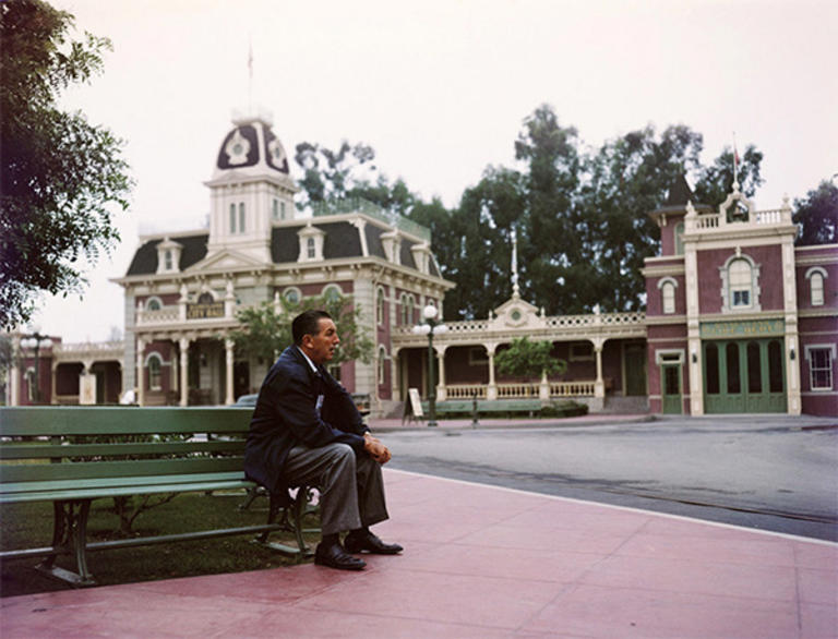 Rare Photos of Disneyland’s Grand Opening in 1955 © Provided by Gangnamtimes