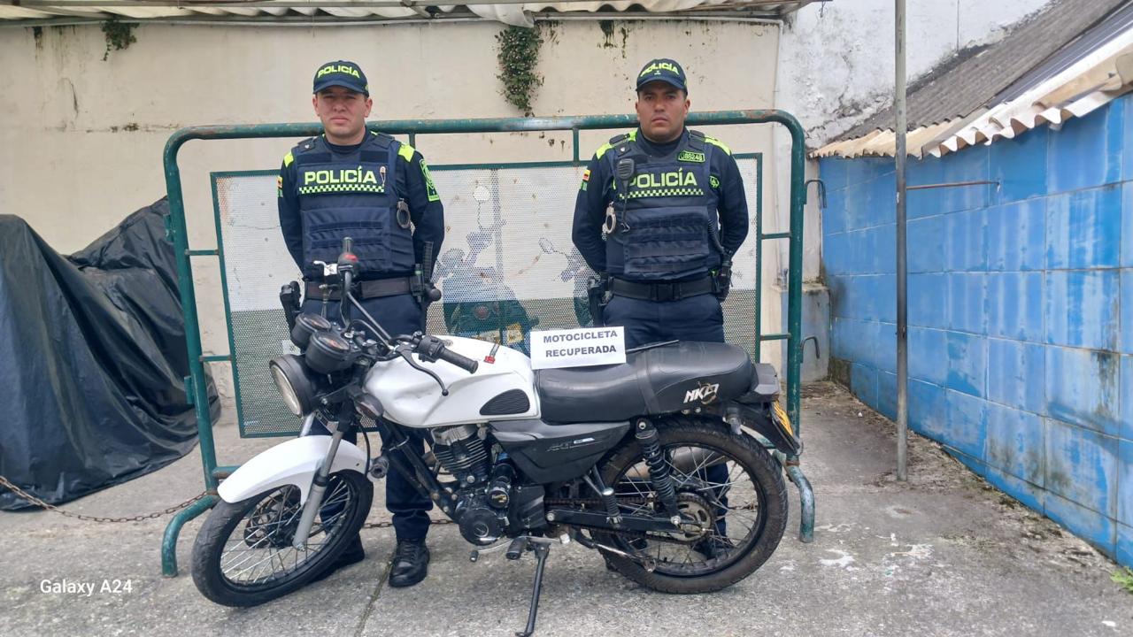 Recuperamos una motocicleta en el barrio Pio XII