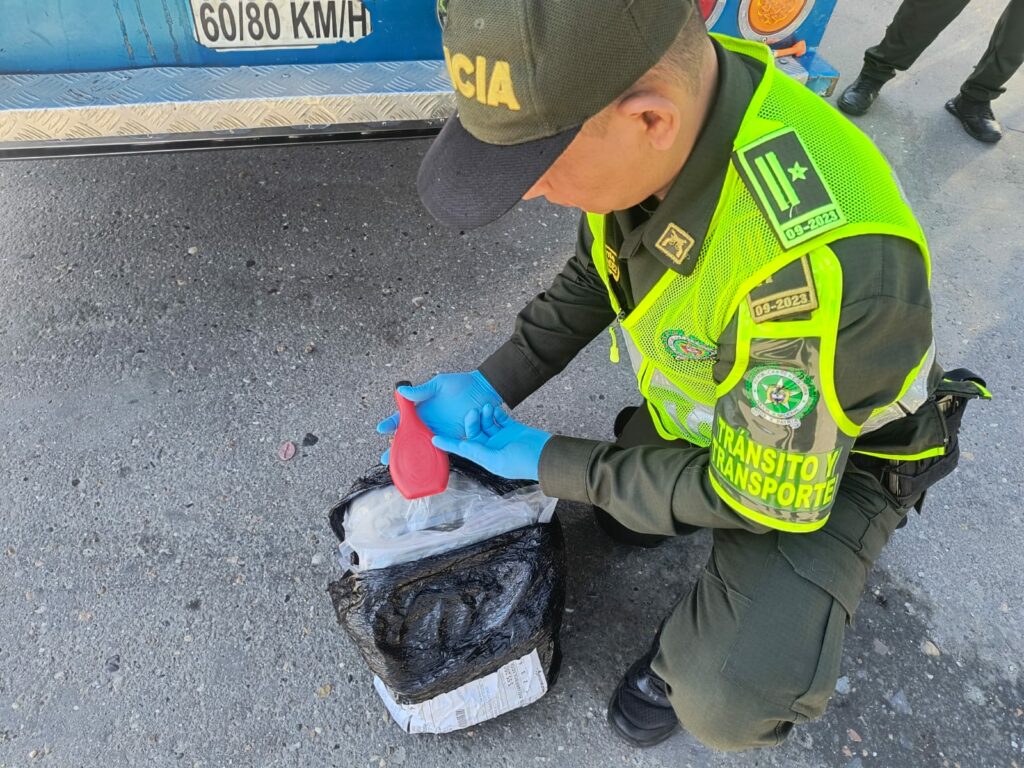 Se incautaron 4 kilogramos de marihuana y varios de pólvora negra