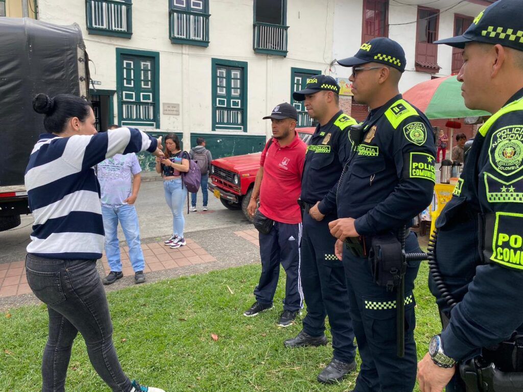 Alcaldía de Manizales Intensifica Atención con Mesas de Seguridad en Comunas