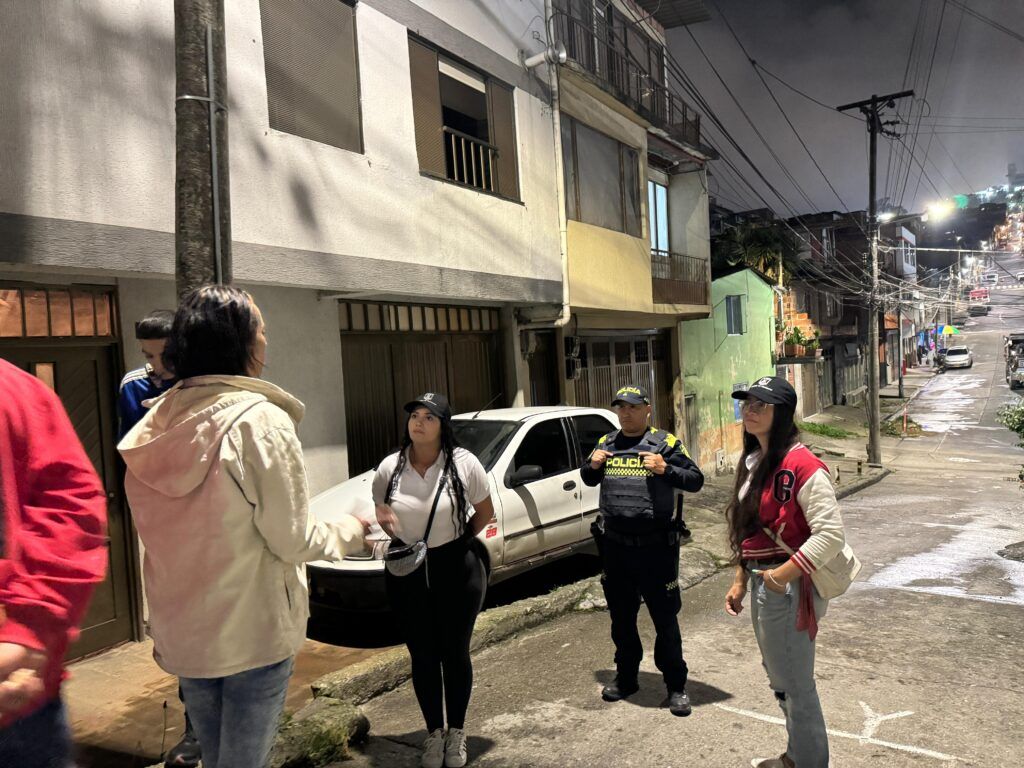 Comuna La Macarena incluyendo la Plaza de Toros, escaleras del barrio El Bosque, Institución Educativa Pablo VI y Barrios Unidos.