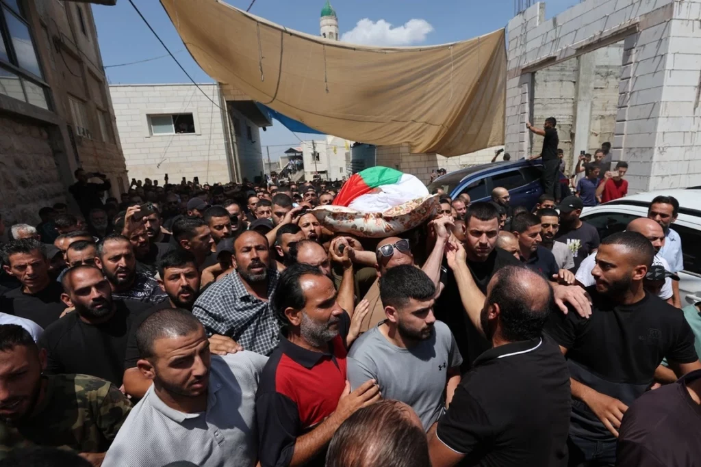 Ataque israelí en Cisjordania deja nueve muertos