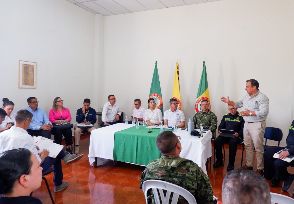 Autoridades de los departamentos de Caldas y Risaralda definen plan de acción para garantizar la seguridad en sus zonas limítrofes