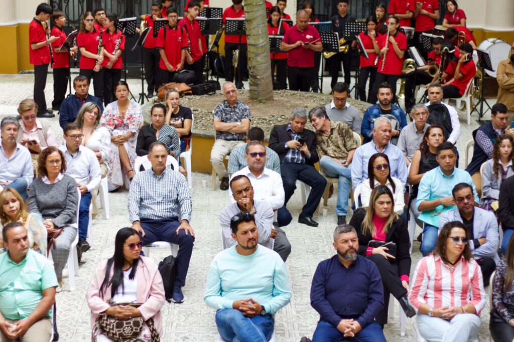 Bandas estudiantiles de música de 21 instituciones de Caldas estrenan instrumentos gracias a la nueva dotación que les entregó la Gobernación