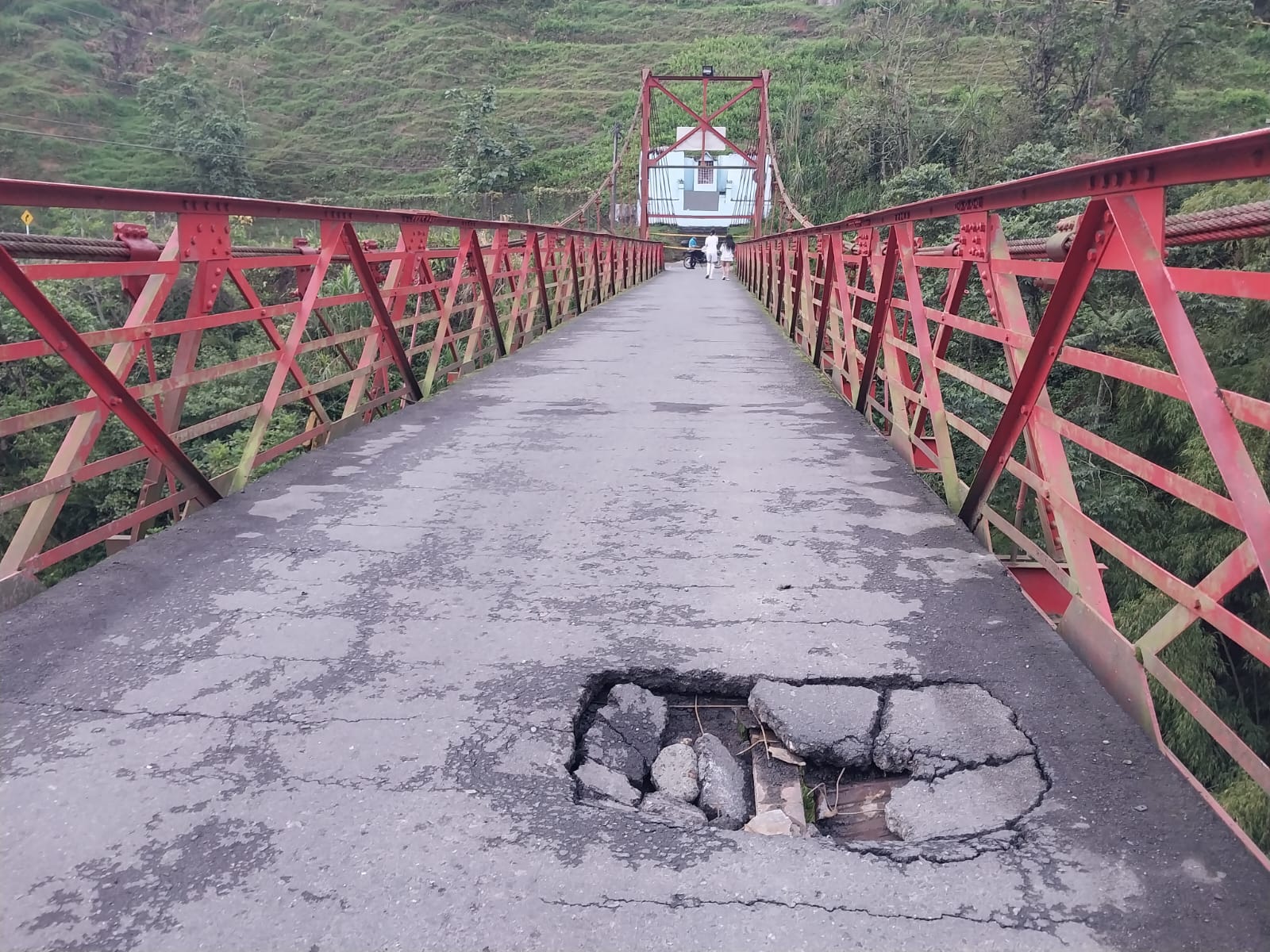 Cierre total del puente olivares por mal estado y alto riesgo