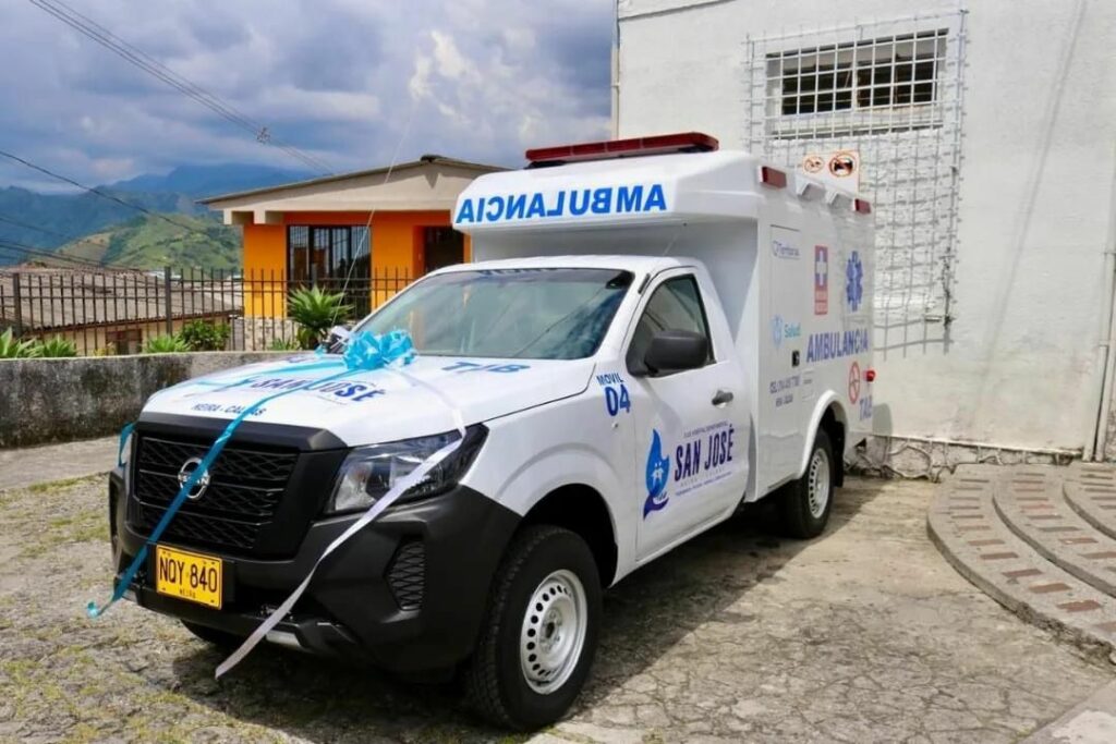 Neira recibe nueva ambulancia con inversión de 290 millones de pesos