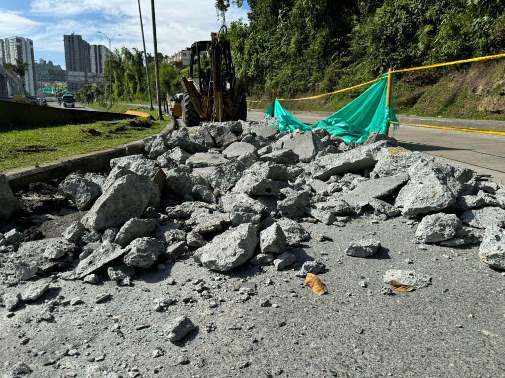 Continúan obras de rehabilitación de la avenida Kevin Ángel