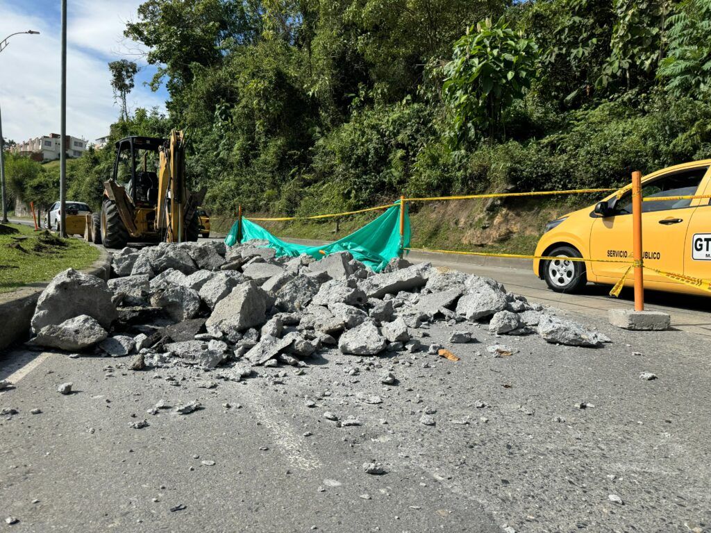 Continúan obras de rehabilitación de la avenida Kevin Ángel