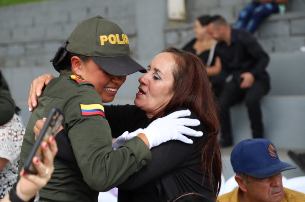 Dijeron "Si Juro" a proteger a la comunidad caldense