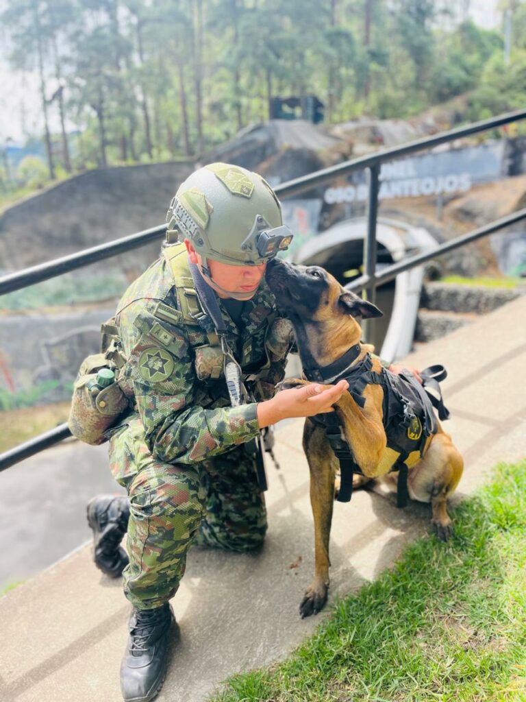 En el aniversario 214, el Ejército ratifica su compromiso con el Eje Cafetero