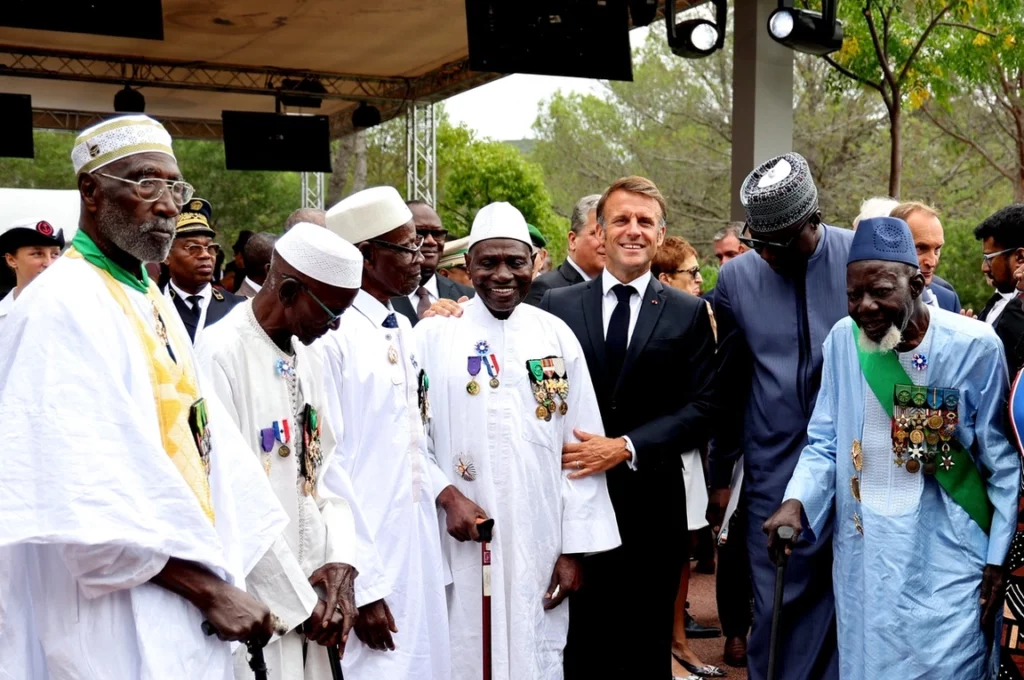 Francia rinde homenaje al esfuerzo africano en la Segunda Guerra Mundial