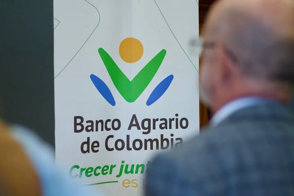 Gobernador de Caldas y Presidente del Banco Agrario firman convenio para financiar proyectos agropecuarios