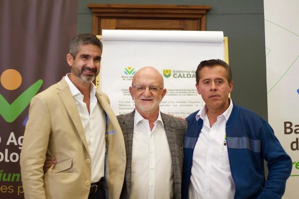 Gobernador de Caldas y Presidente del Banco Agrario firman convenio para financiar proyectos agropecuarios