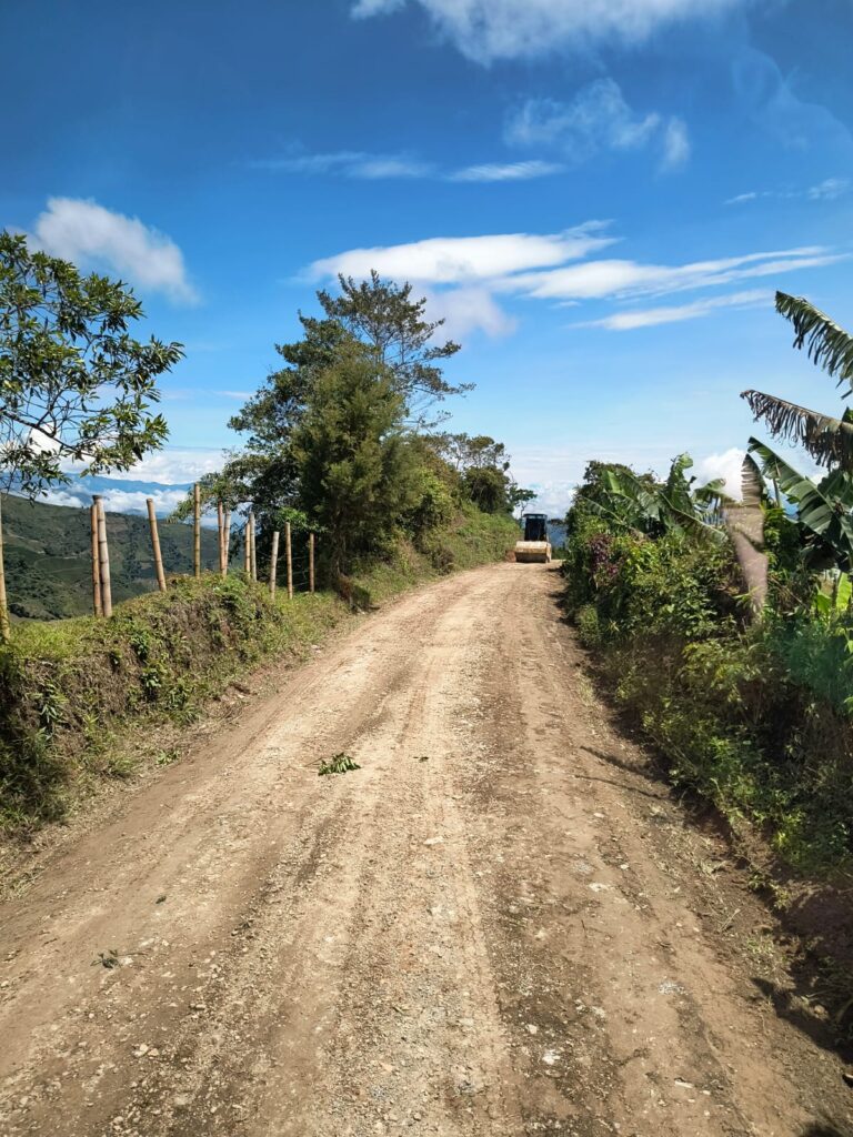 Gobierno de Caldas asegura transitabilidad en vías del norte y facilita así el acceso de turistas al Festival del Pasillo en Aguadas