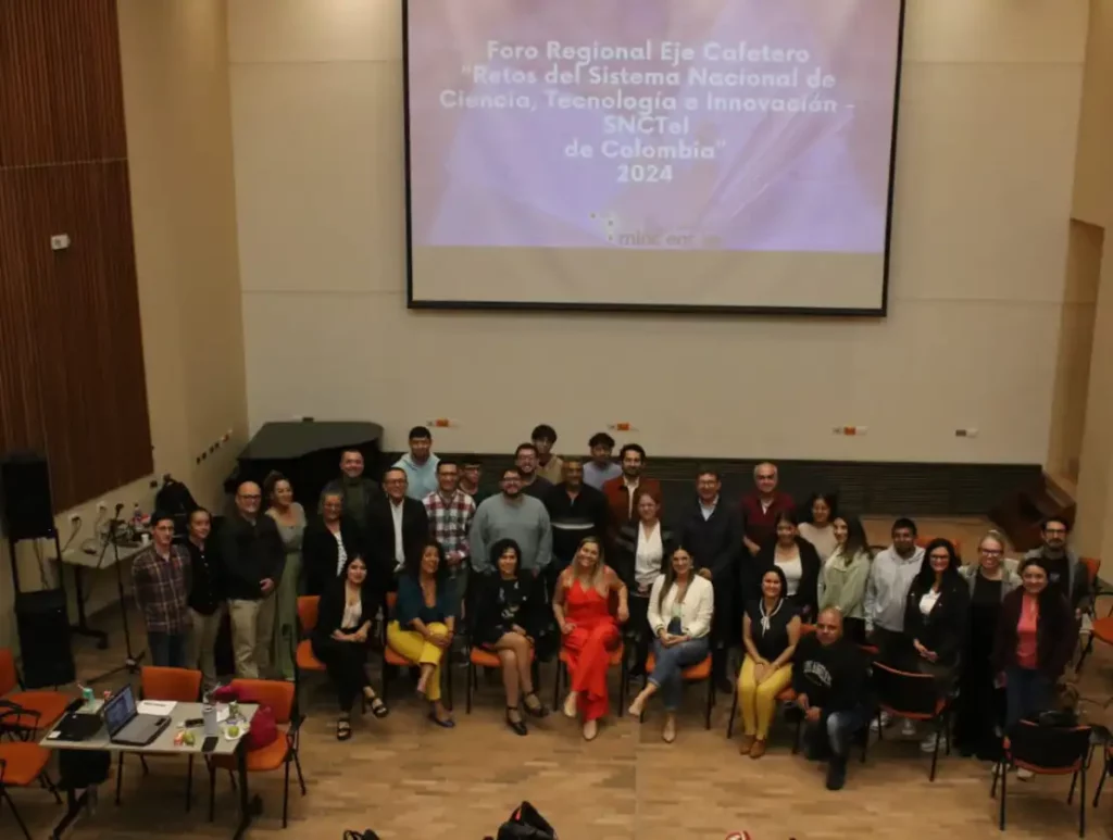 Primer Foro Regional Aborda Desafíos del Sistema Nacional de Ciencia y Tecnología en Colombia