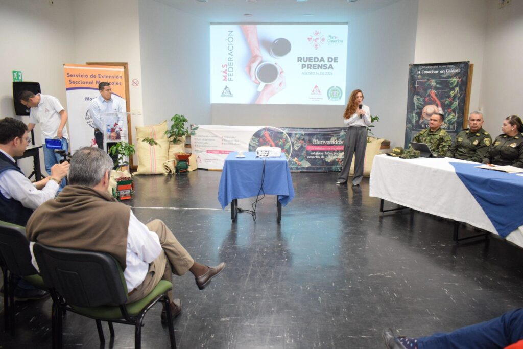 Comité de Cafeteros, Policía y Ejército anunciaron el inicio de la cosecha cafetera en Caldas