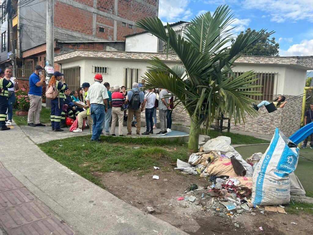 Tras la campaña pedagógica “Juégale Limpio a Manizales”, la Alcaldía Municipal creó un equipo interinstitucional para aplicar el comparendo ambiental