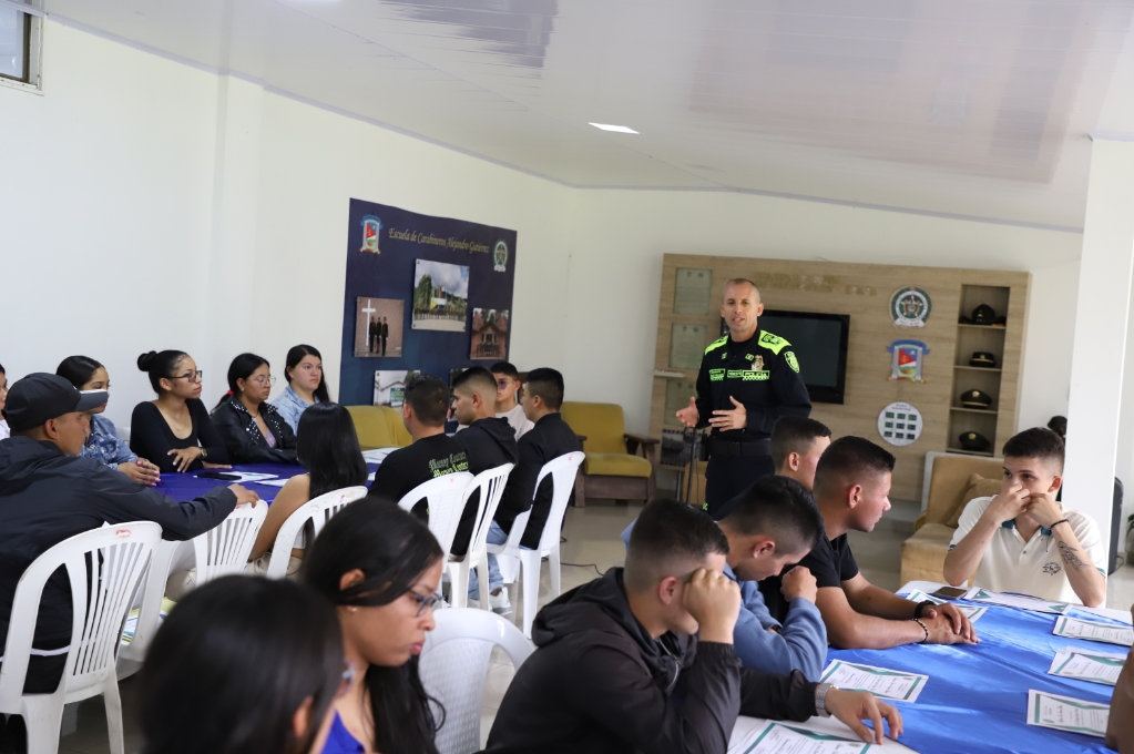 Un grupo de 34 Auxiliares de Policía culminan su servicio con honor