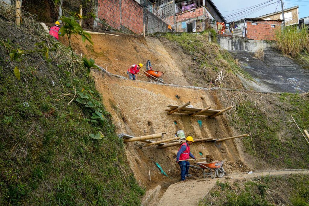 Alcaldía de Manizales invierte más de 2 mil millones de pesos en obras de mitigación del riesgo